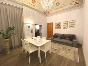 “Antica Dimora” Esclusivo Appartamento(100MQ) Fermo